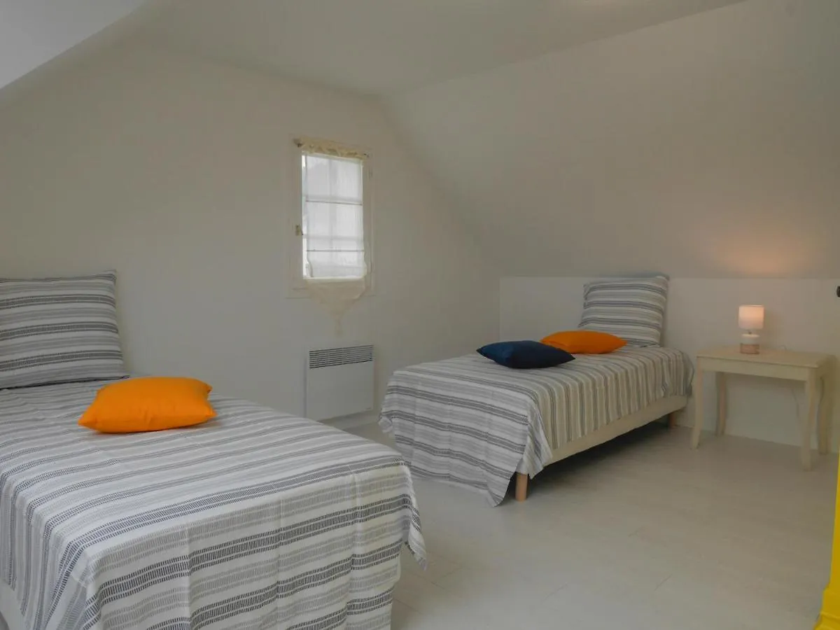Croix Rouge - Locmaria, 6 Pieces, 9 Personnes - Fr-1-418-199 Villa Holiday home Locmaria