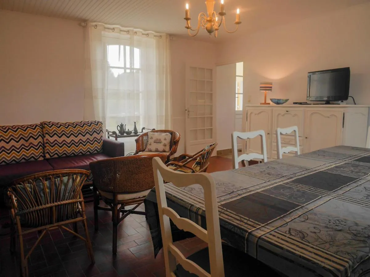 Holiday home Croix Rouge - Locmaria, 6 Pieces, 9 Personnes - Fr-1-418-199 Villa France